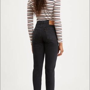 CROP WEDGIE FIT STRAIGHT WOMEN'S JEANS